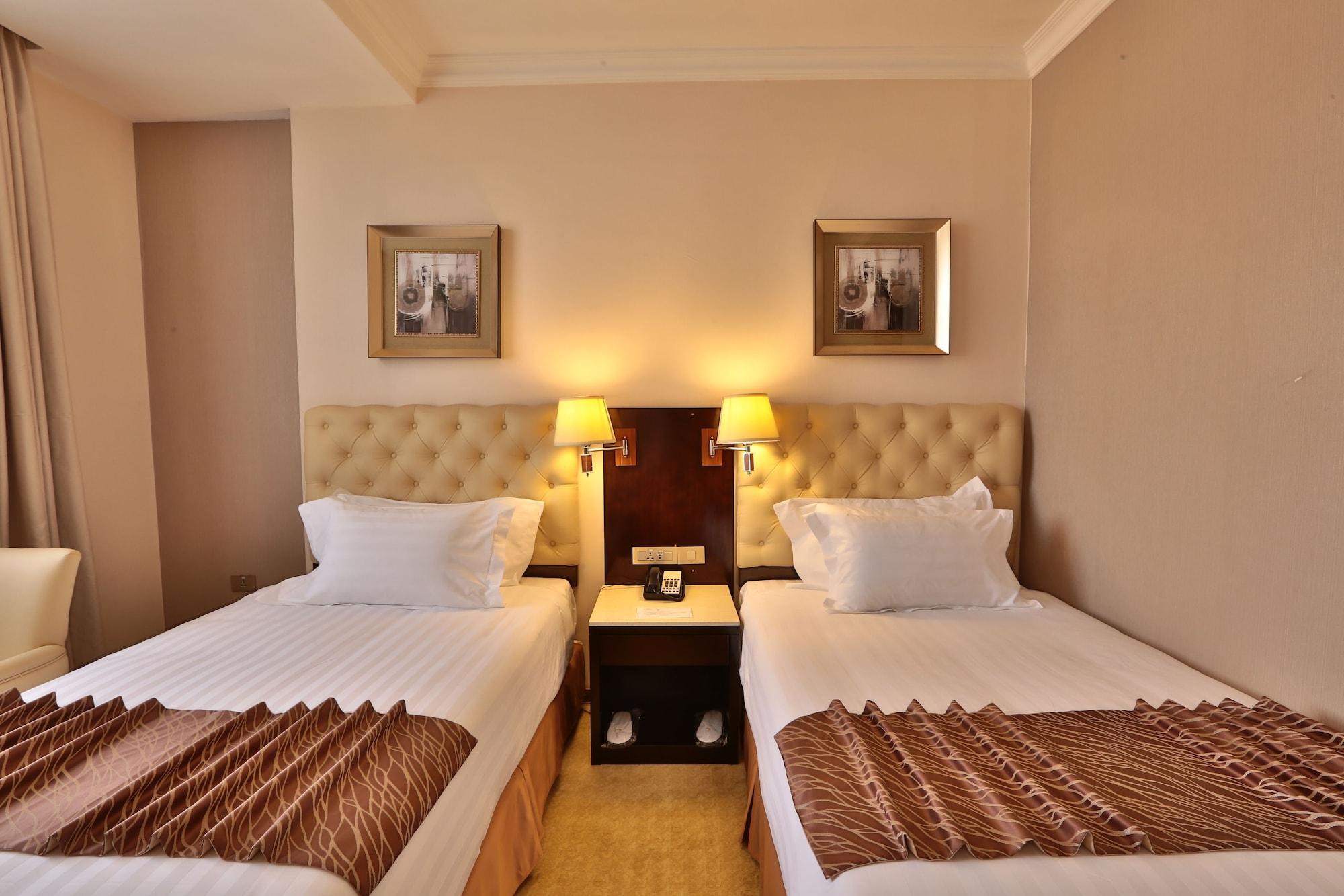 Getfam Hotel Аддис-Абеба Екстер'єр фото