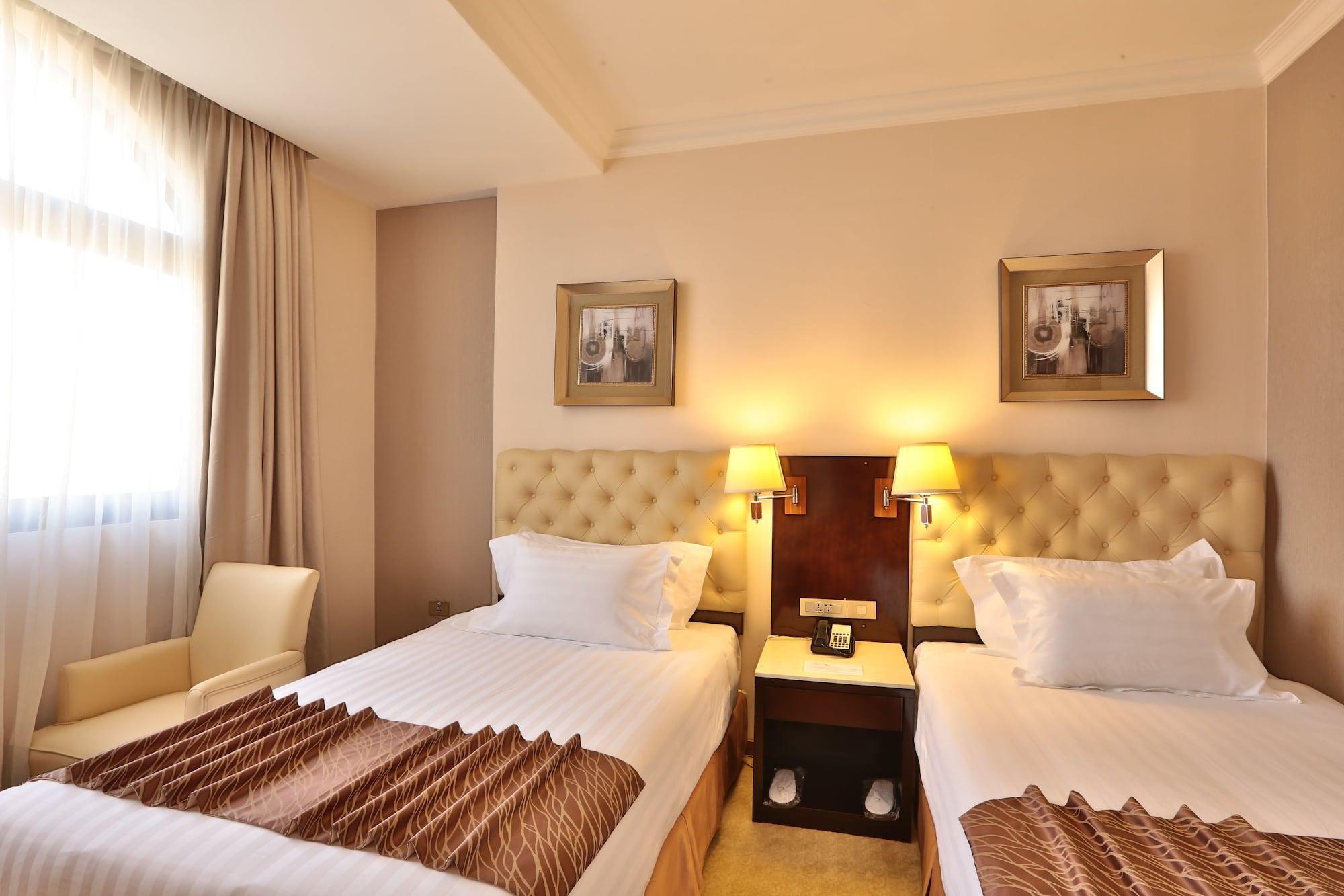 Getfam Hotel Аддис-Абеба Екстер'єр фото